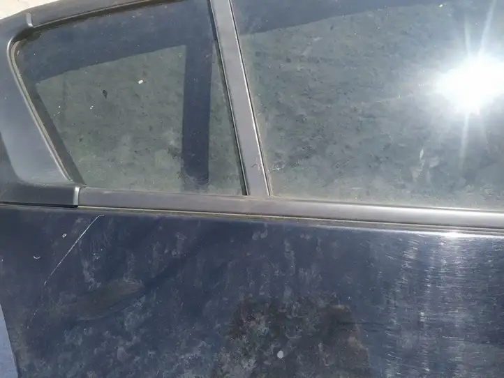 Honda Insight (2009 - 2011) Накладка стекла задней двери — фото 2