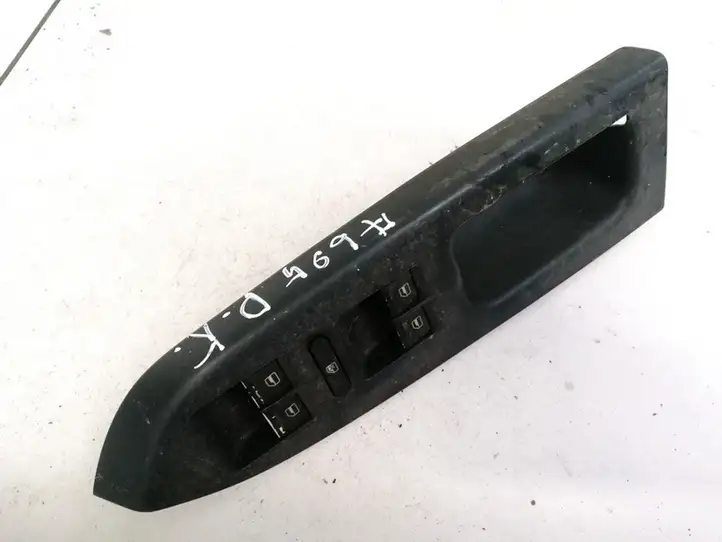 Volkswagen Touran I (2003 - 2010) 1T1867371H Блок кнопок стеклоподъемников — фото 1