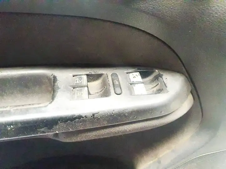 Volkswagen Touran I (2003 - 2010) Блок кнопок стеклоподъемников — фото 1