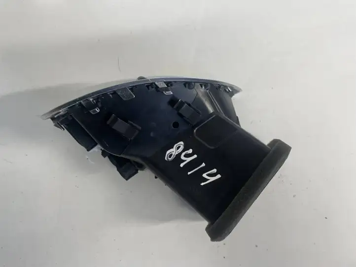 Audi Q7 4L (2005 - 2009) 4l0820901 Центральный воздушный дефлектор — фото 4