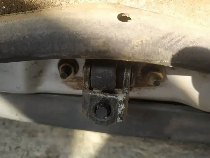Ford Fusion (2002 - 2005) Ограничитель задней двери — фото 1