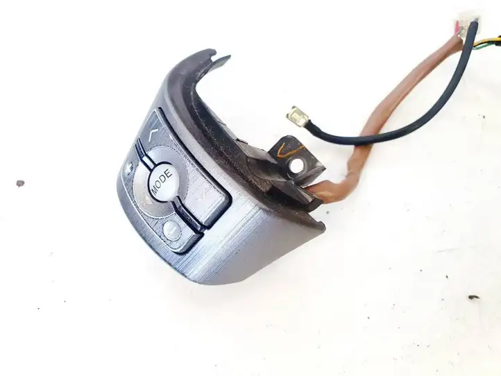 Toyota RAV 4 (XA30) (2006 - 2016) Кнопки на рулевом колесе — фото 3