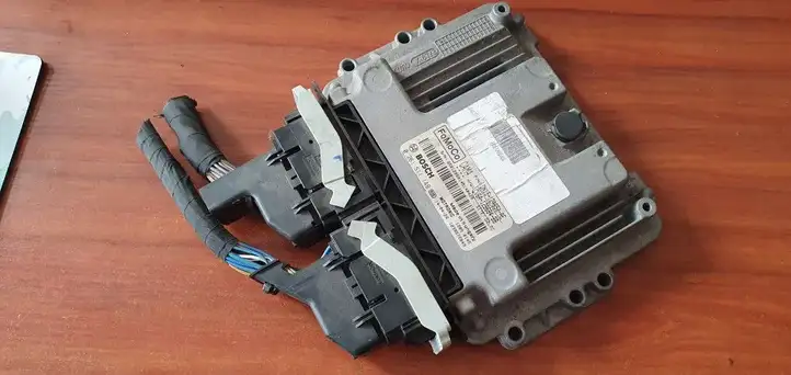 Ford Ecosport (2013 - 2018) Блок управления двигателем (ЭБУ) — фото 1