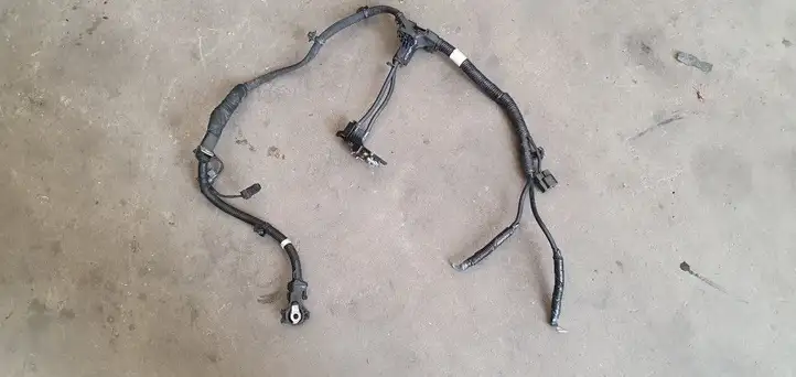 Hyundai i20 (PB PBT) (2008 - 2012) Плюсовой провод аккумулятора — фото 2