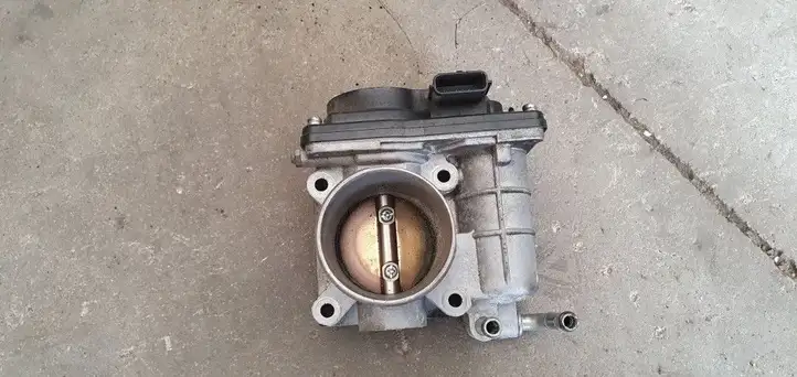 Nissan Note (E11) (2006 - 2014) Дроссельная заслонка — фото 5