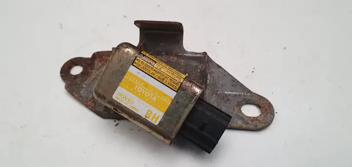 Toyota Land Cruiser (J120) (2002 - 2009) Датчик удара SRS — фото 2