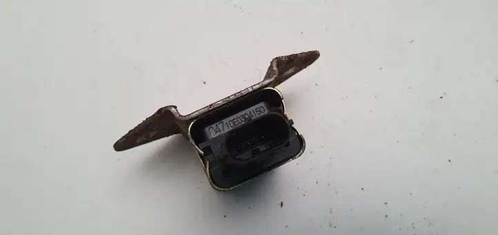 Toyota Land Cruiser (J120) (2002 - 2009) Датчик удара SRS — фото 2