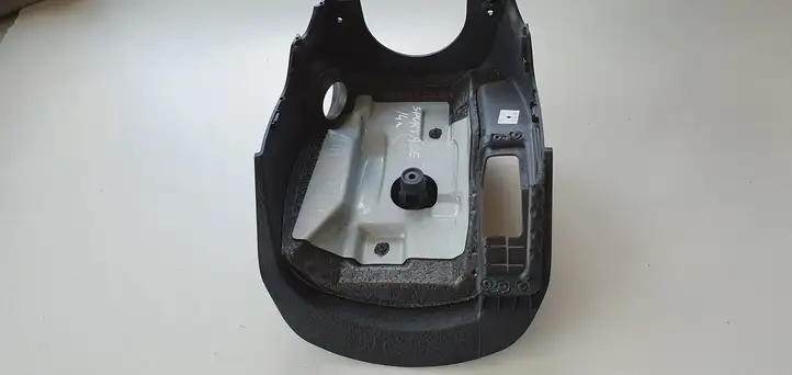 Kia Sportage (2010 - 2014) Обшивка рулевой колонки — фото 2