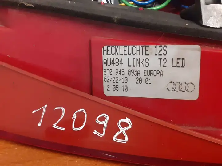 Audi A5 8T 8F (2007 - 2011) 8T0945093A Задний фонарь в крышке багажника — фото 2
