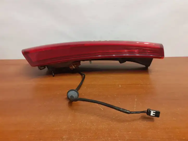 Kia Ceed (2006 - 2010) 924041H3 Задний фонарь в кузове — фото 11