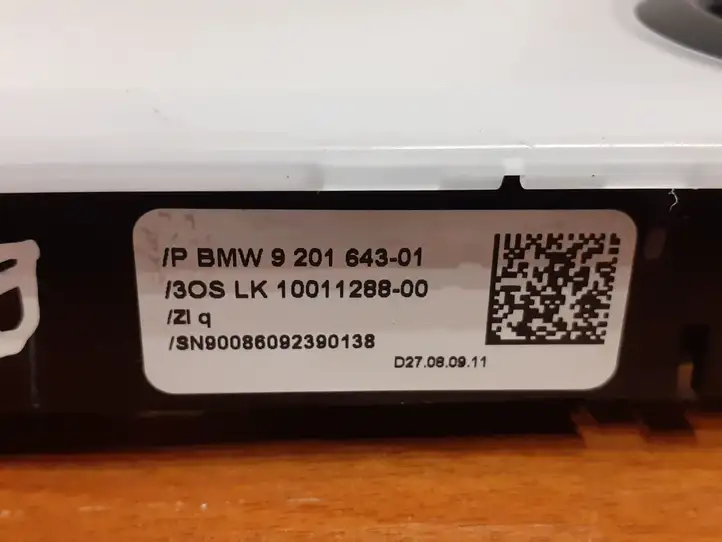 BMW 3 E90 E91 (2005 - 2012) 3319 Передняя подсветка — фото 5