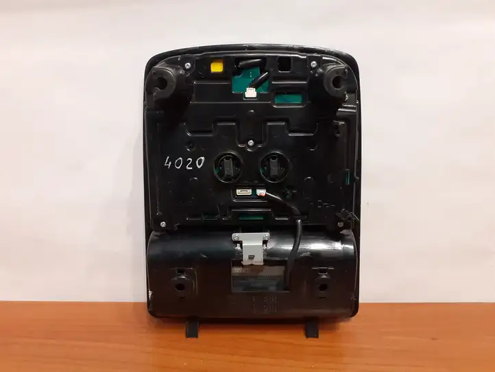 Lexus RX 330 - 350 - 400H (2012 - 2015) 1D153031G Передняя подсветка — фото 10