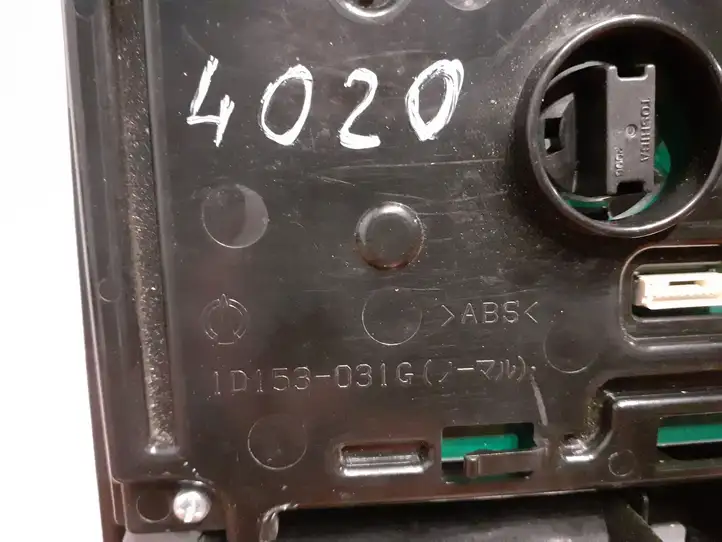 Lexus RX 330 - 350 - 400H (2012 - 2015) 1D153031G Передняя подсветка — фото 11