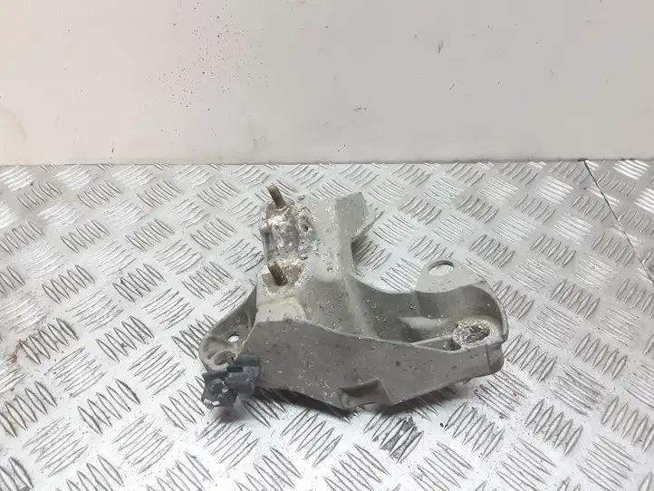 Volkswagen PASSAT B5.5 (2001 - 2005) 8E0199352F Кронштейн двигателя — фото 1