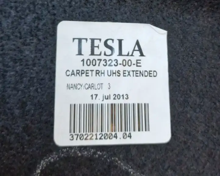 Tesla Model S (2012 - 2016) 100732300E Боковая отделка ногового пространства — фото 9
