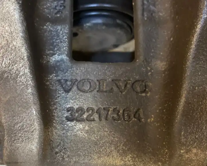 Volvo S90, V90 (2016 - 2020) 32217364 Тормозной суппорт задний — фото 8