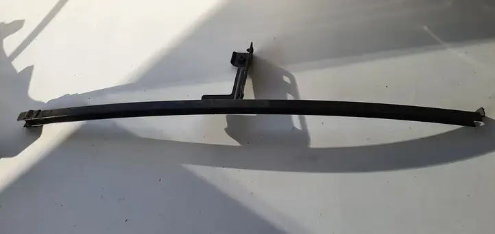 Kia Sportage (2010 - 2014) Направдяющая стекла задней двери — фото 1