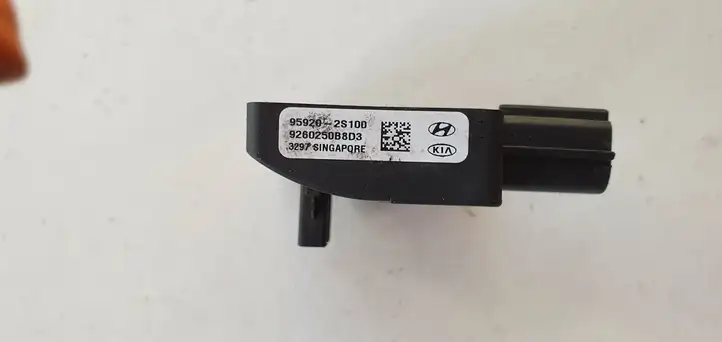 Kia Sportage (2010 - 2014) Датчик удара SRS — фото 3