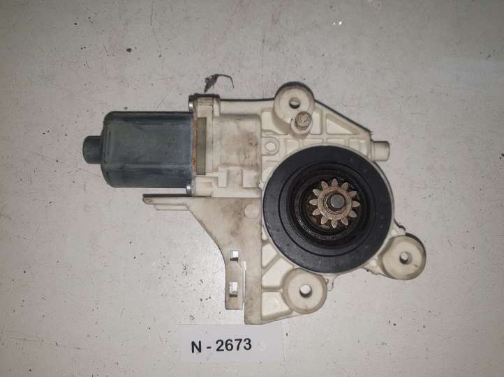 0130822216 Ford Focus Priekinis varikliukas langų pakėlėjo