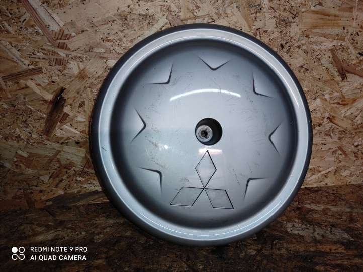 Mitsubishi Pajero Pinin (1998 - 2006)  MR418196 Отделка отсека запасного колеса