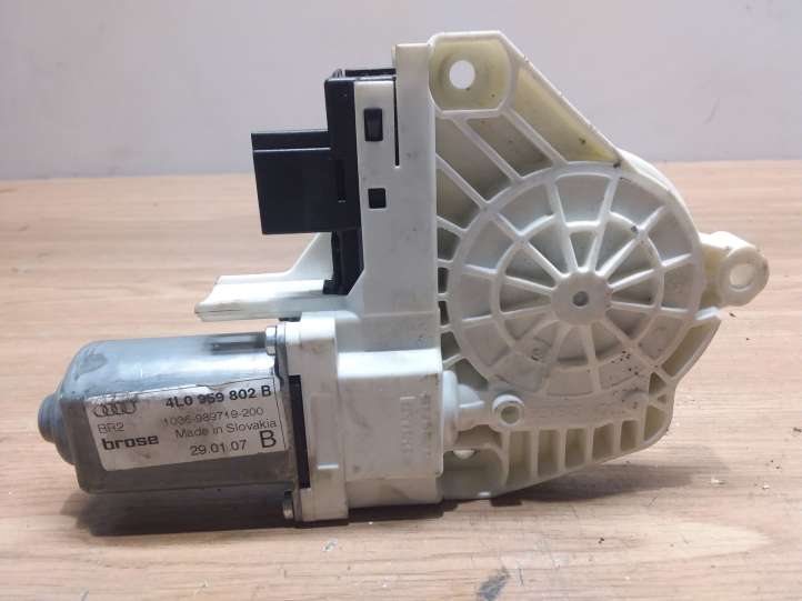 4L0959802B Audi Q7 4L Priekinis varikliukas langų pakėlėjo