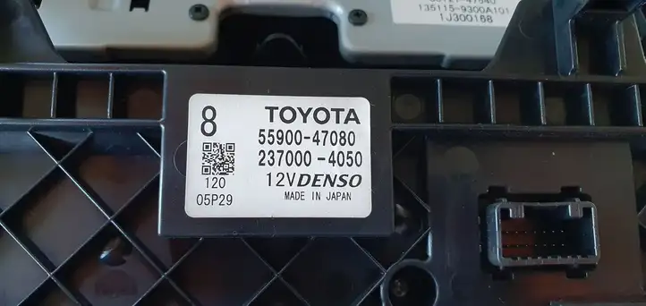 Toyota Prius+ (ZVW40) (2011 - 2018) Магнитола / мультимедийная система — фото 9