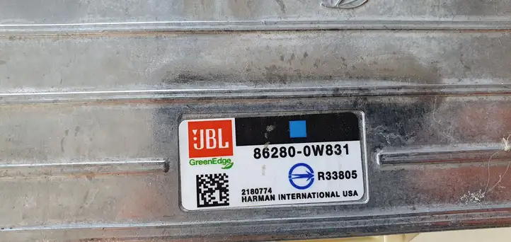Toyota Prius+ (ZVW40) (2011 - 2018) Усилитель звука — фото 4