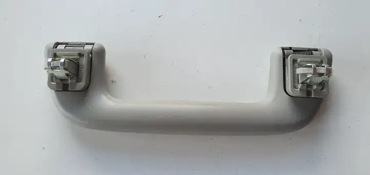 Toyota Prius+ (ZVW40) (2011 - 2018) Потолочная ручка передняя — фото 2