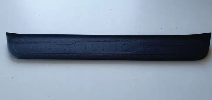 Hyundai Ioniq (2016 - ) Внутренняя отделка переднего порога — фото 1