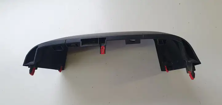 Toyota Prius (XW50) (2015 - ) Отделка внутренней панели салона — фото 2