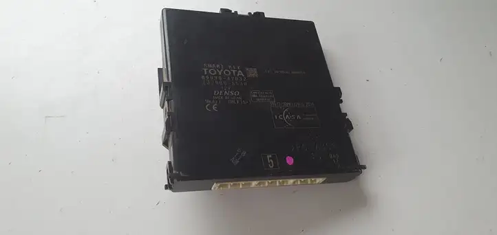 Toyota Prius (XW50) (2015 - ) Блок бесключевого доступа — фото 4