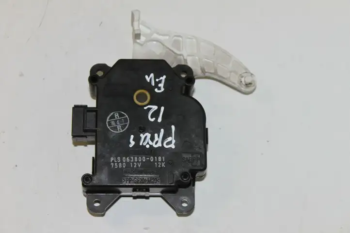 Toyota Prius (XW30) (2009 - 2015) 0638000181 Двигатель задвижки потока воздуха — фото 1