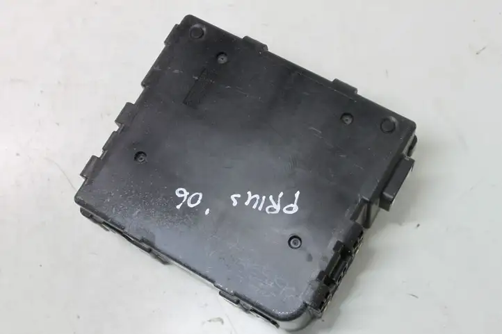 Toyota Prius (XW20) (2003 - 2009) 8968047020 Прочие блоки управления — фото 6