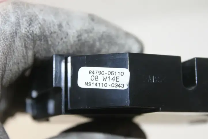 Toyota Avensis T250 (2006 - 2009) 8479005110 Кнопка обогрева стекла — фото 4