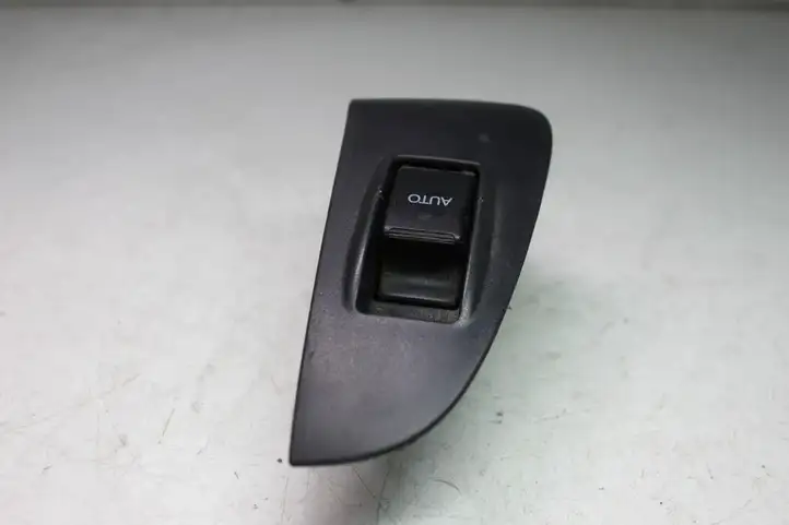 Toyota Prius (XW20) (2003 - 2009) 7427105020 Блок кнопок стеклоподъемников — фото 1