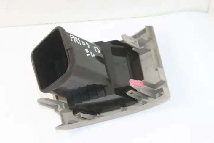 Toyota Prius (XW30) (2009 - 2015) 5566047080 Боковой воздушный дефлектор — фото 3
