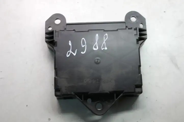 Toyota Prius (XW20) (2003 - 2009) 8865047050 Модуль управления кондиционером — фото 7