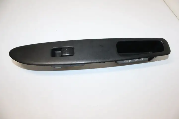 Toyota Avensis Verso (2004 - 2009) 74231-44190 Блок кнопок стеклоподъемников — фото 1