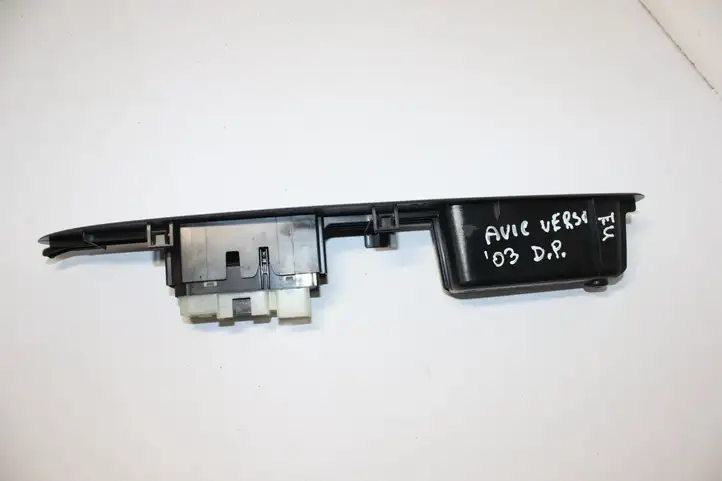 Toyota Avensis Verso (2004 - 2009) 74231-44190 Блок кнопок стеклоподъемников — фото 2