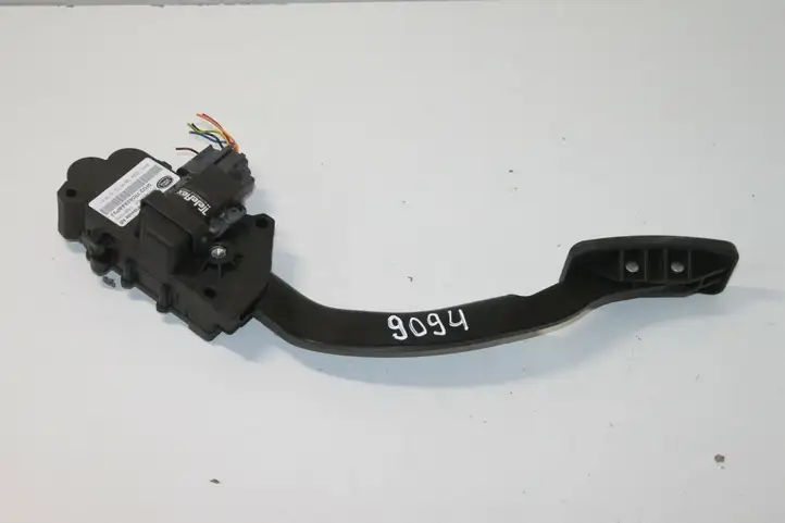 Land Rover Discovery 3 - LR3 (2004 - 2009) 3256115000 Педаль акселератора — фото 6