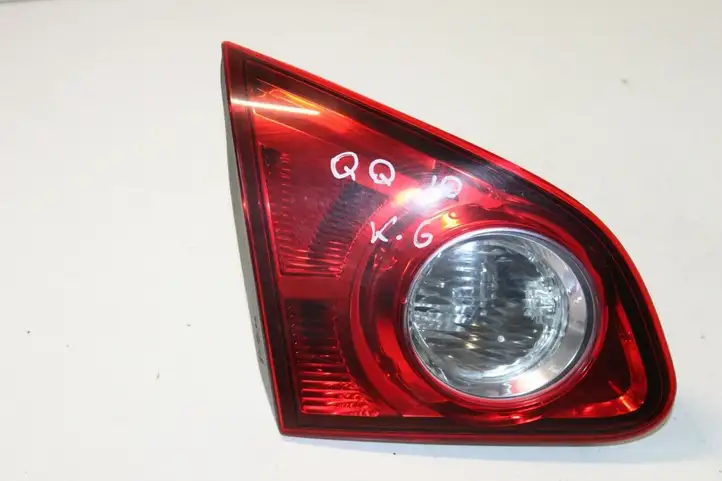 Nissan Qashqai (2006 - 2010) Задний фонарь в крышке багажника — фото 2