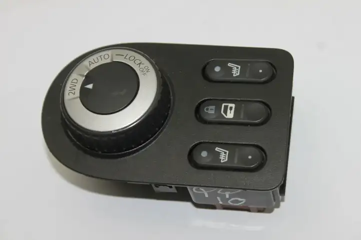 Nissan Qashqai (2006 - 2010) 96912JD61A Включатель блокировки дифференциалов — фото 2