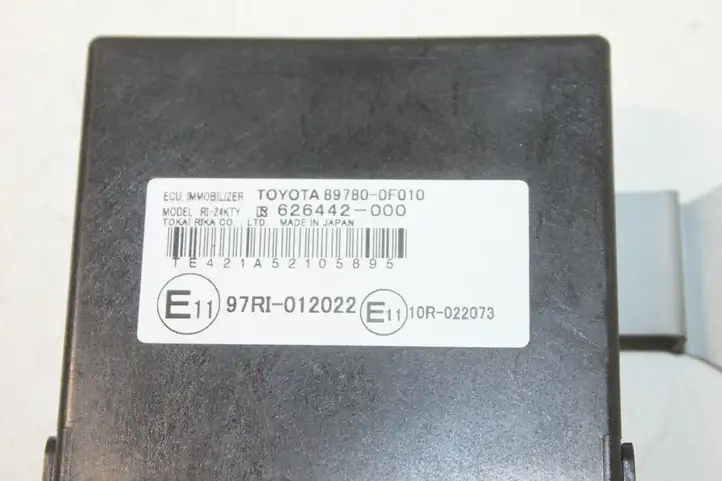 Toyota Corolla Verso E121 (2004 - 2007) 897800F010 Блок иммобилайзера — фото 2