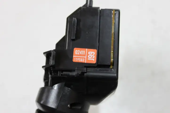 Toyota Auris 150 (2006 - 2012) 0241117F582 Переключатель стеклоочистителей — фото 9