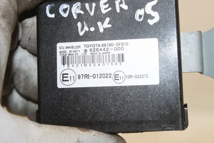Toyota Corolla Verso E121 (2004 - 2007) 897800F010 Блок иммобилайзера — фото 2