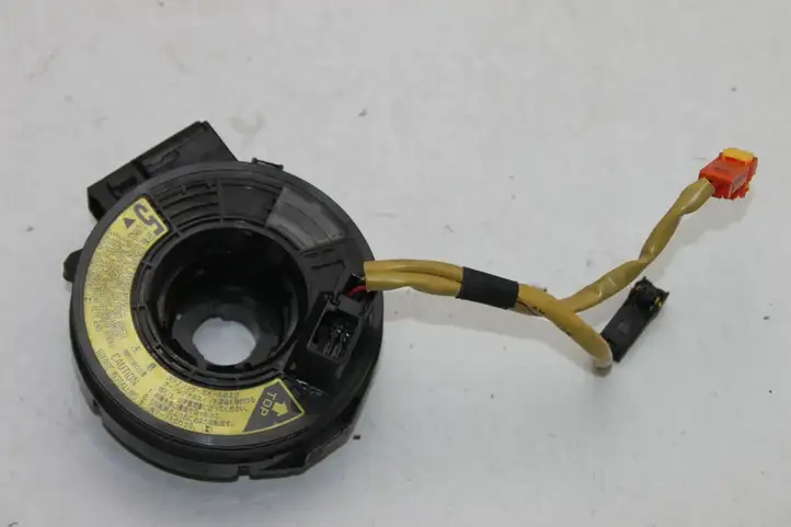 Toyota Corolla Verso E121 (2001 - 2004) Контактное кольцо SRS — фото 1