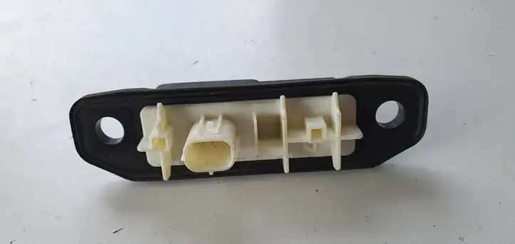 Toyota Prius (XW50) (2015 - ) Кнопка закрытия крышки багажника — фото 4