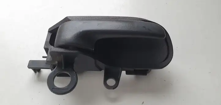 Toyota Yaris (1999 - 2003) Внутренняя ручка двери — фото 3