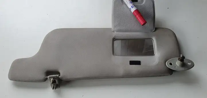 Toyota Yaris (1999 - 2003) Солнцезащитный козырек — фото 2