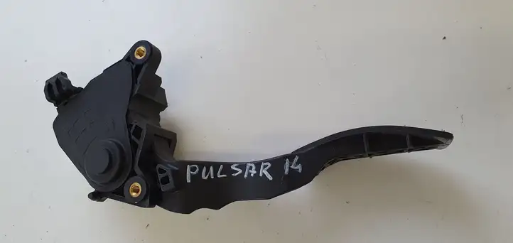 Nissan Pulsar (2014 - 2018) Педаль акселератора — фото 3